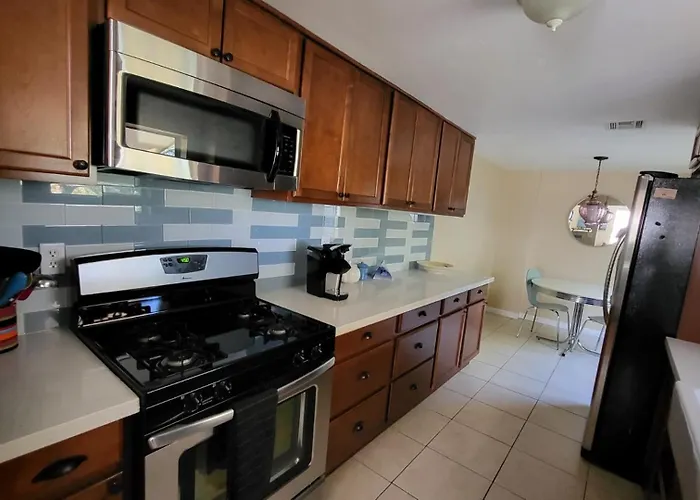 U2 - Private 2Br Walkup Apt In Dt Phx With Pkg